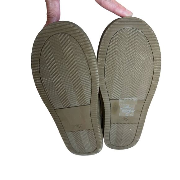 Guess, Tan Suede, Faux Fur Cuff Ankle Boots,6.5m Gold Buckle - Picture 5 of 10